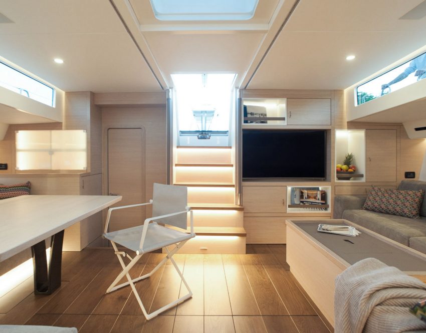 luksus-karbon-yacht-makai-interiør-b